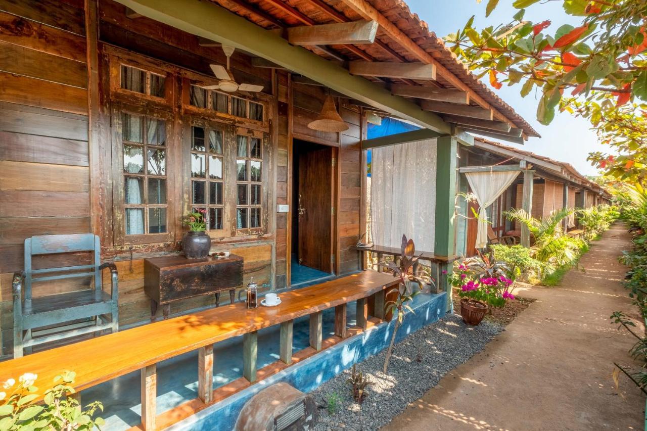 The Artist Cottages Morjim Esterno foto