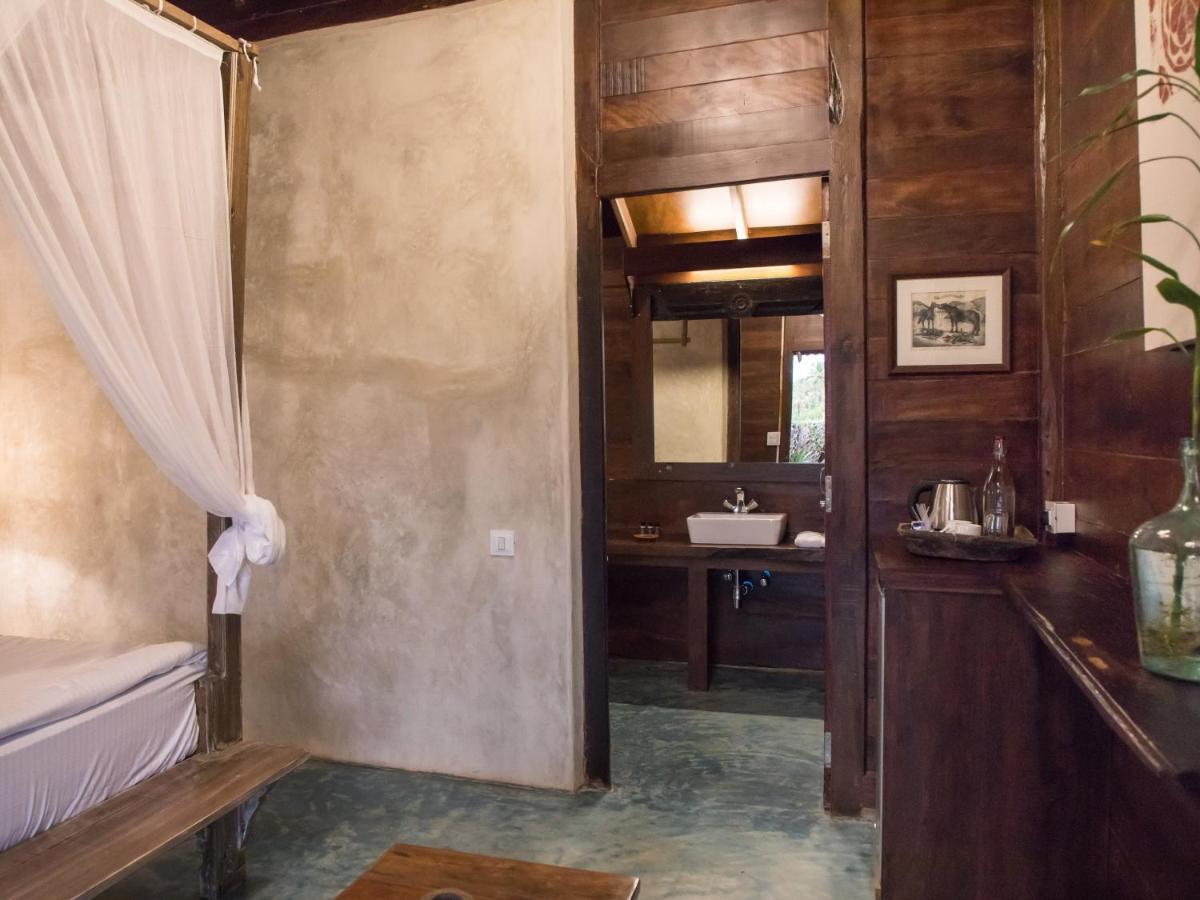 The Artist Cottages Morjim Esterno foto