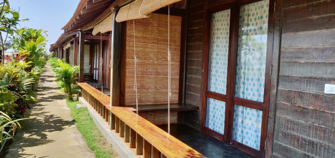 The Artist Cottages Morjim Esterno foto
